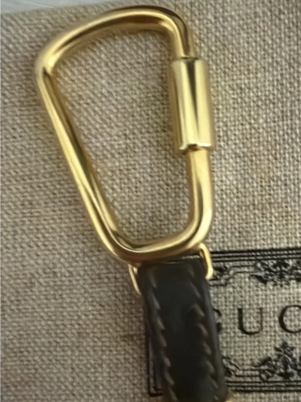 Stunning GUCCI key Chain with dust bag like NEW